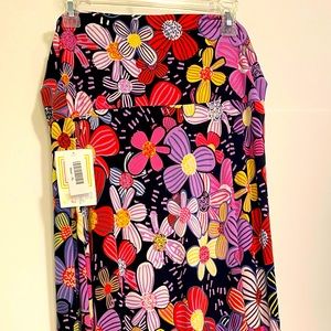 LuLaroe Flower Maxi XL